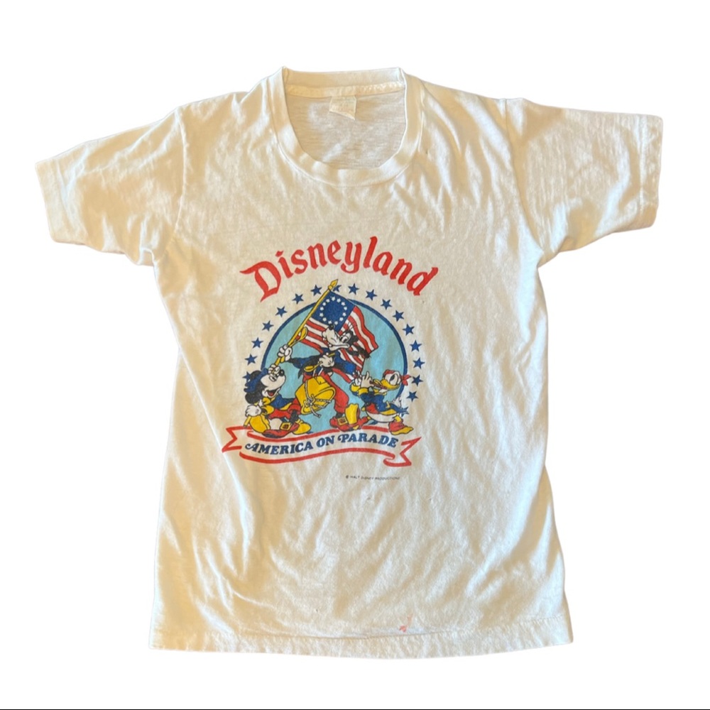 Disneyland American 🇺🇸 Parade Shirt 🧨
